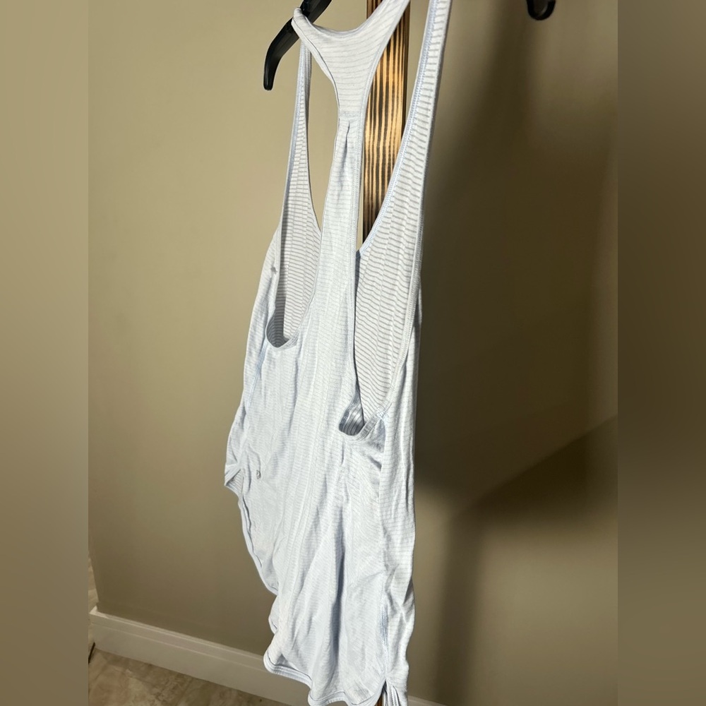 Lululemon Light Gray Racerback Tank Top Size 6 - Picture 8 of 9